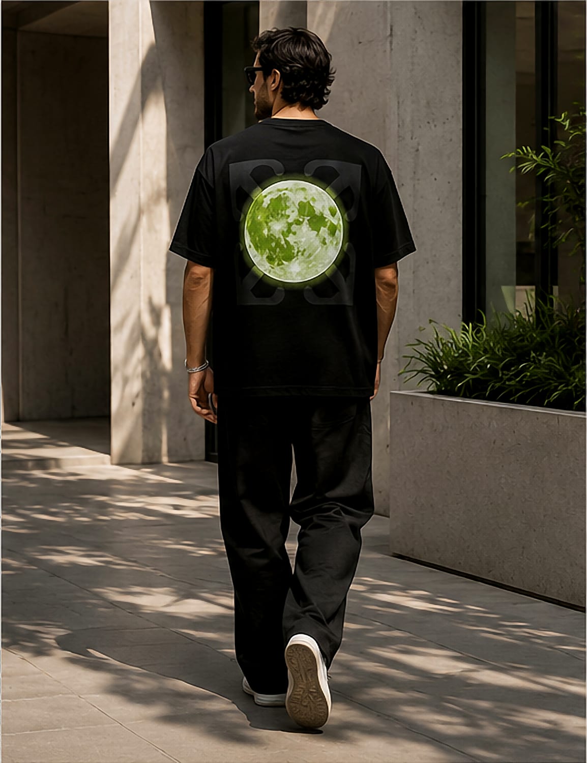 Off-White — Luna Negra · En uso