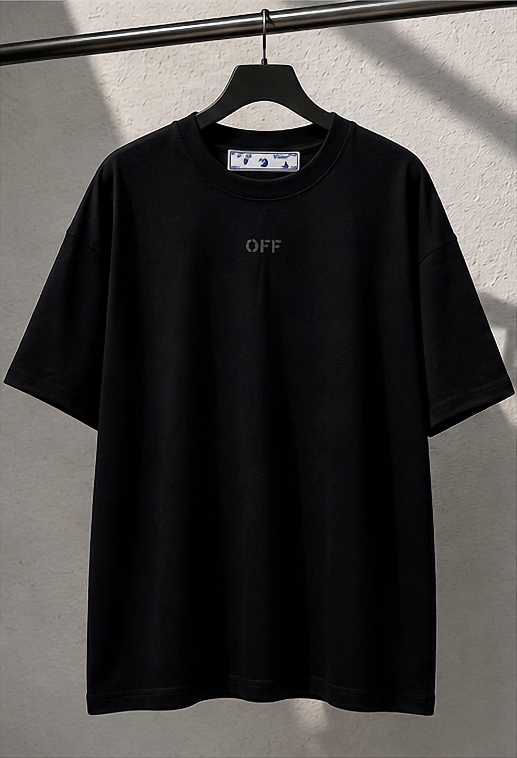 Off-White Luna Negra — foto de producto